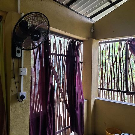 Yala Ying Yang Hostel & Camping エクステリア 写真