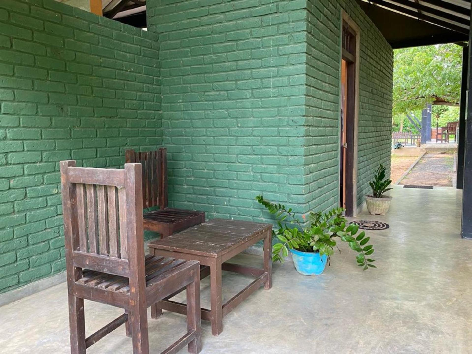 Yala Ying Yang Hostel & Camping エクステリア 写真