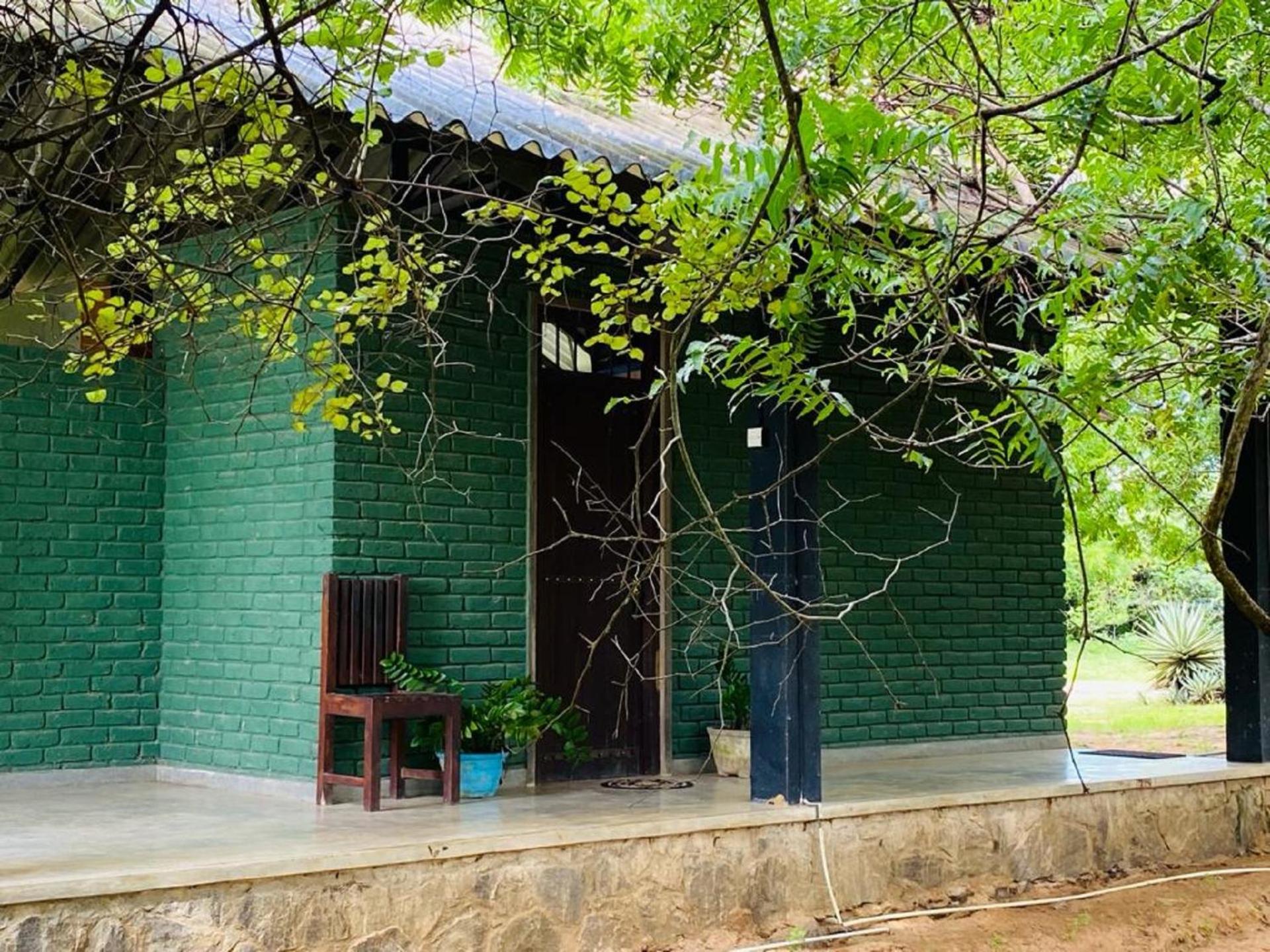 Yala Ying Yang Hostel & Camping エクステリア 写真